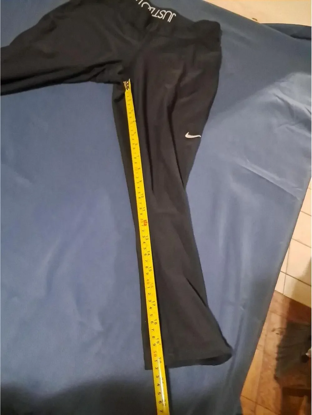 Nike Women's Dri-Fit Power Speed Running Tights Black/White,‎ Capri Fit, Size M